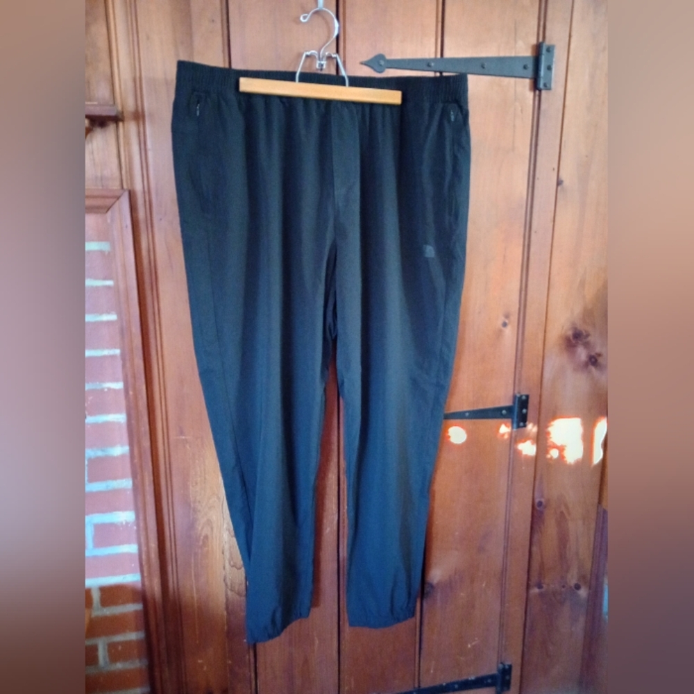 The North Face Men's Black Wander Joggers NWT